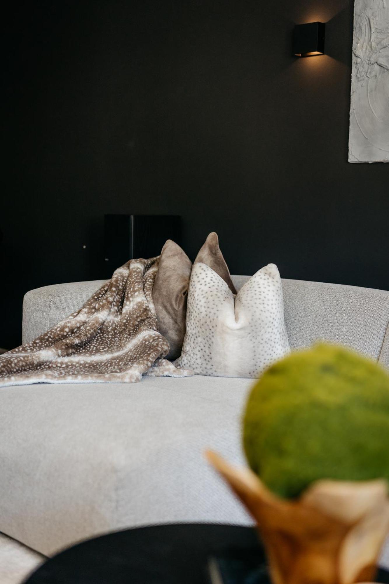The Edgewater Suites - Park View Namur Zewnętrze zdjęcie